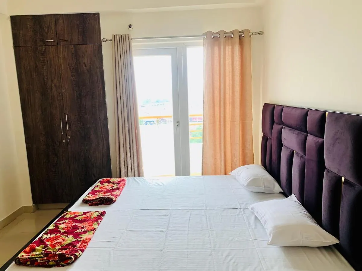 Tranquil Apartment Varanasi