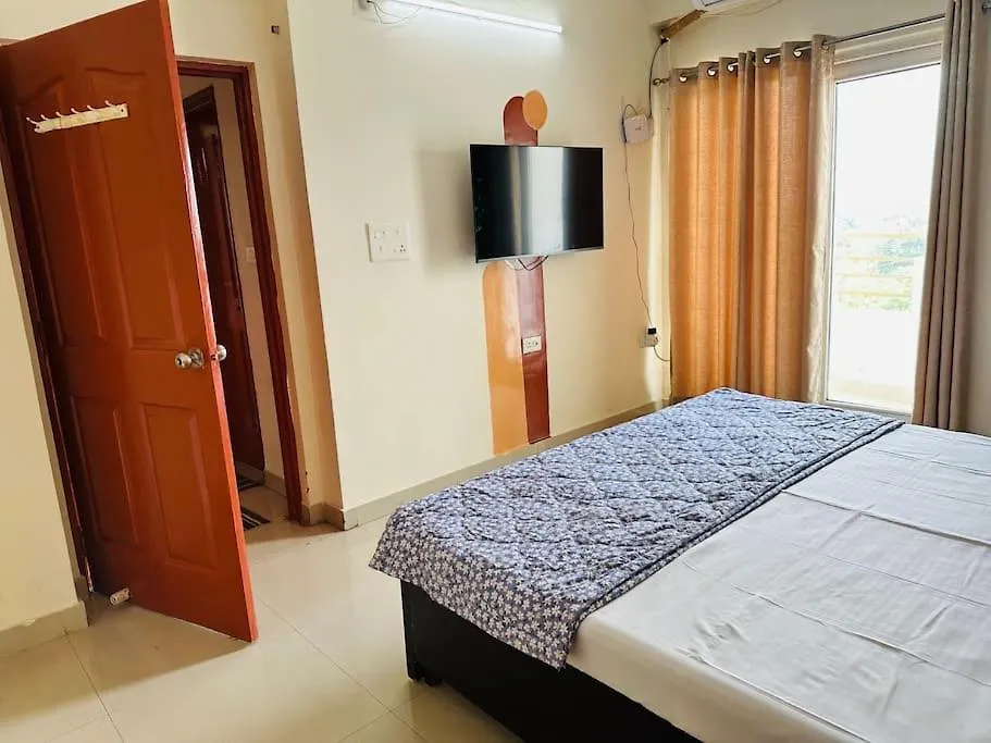 Tranquil Apartment Varanasi